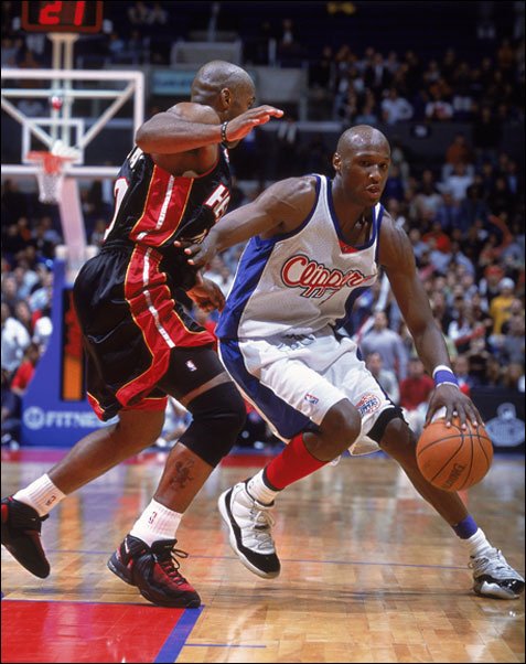 .  @RealLamarOdom in the early 2000s rocking the Concords for the  @LAClippers
