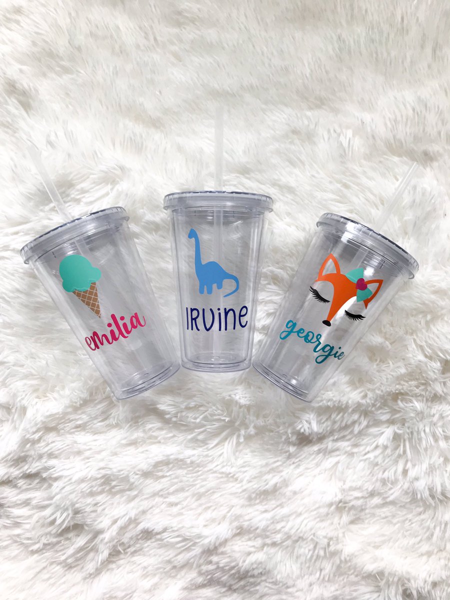 TresKnotty's tweet photo. New personalized #tumblers for kids! Perfect for #gift giving. Check out our #Etsy shop for more #giftideas https://t.co/eBGiAHqfvp #smallshop #makersmovement #makersgonnamake #shopsmall #etsyusa #giftsforkids #giftideas https://t.co/f0QqCvv3Je