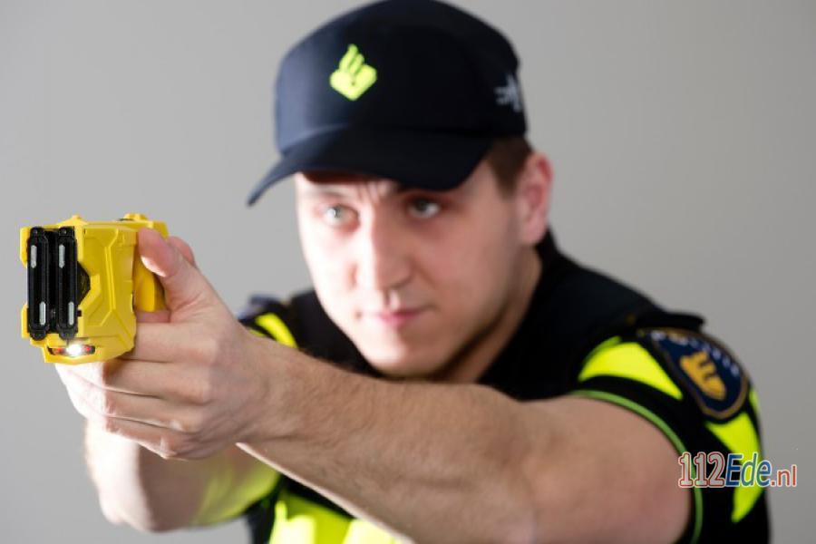 🚨 Politie wil agenten uitrusten met stroomstootwapen 112.press/QrKw6Q 112Ede https://t.co/LDgdcH56M6