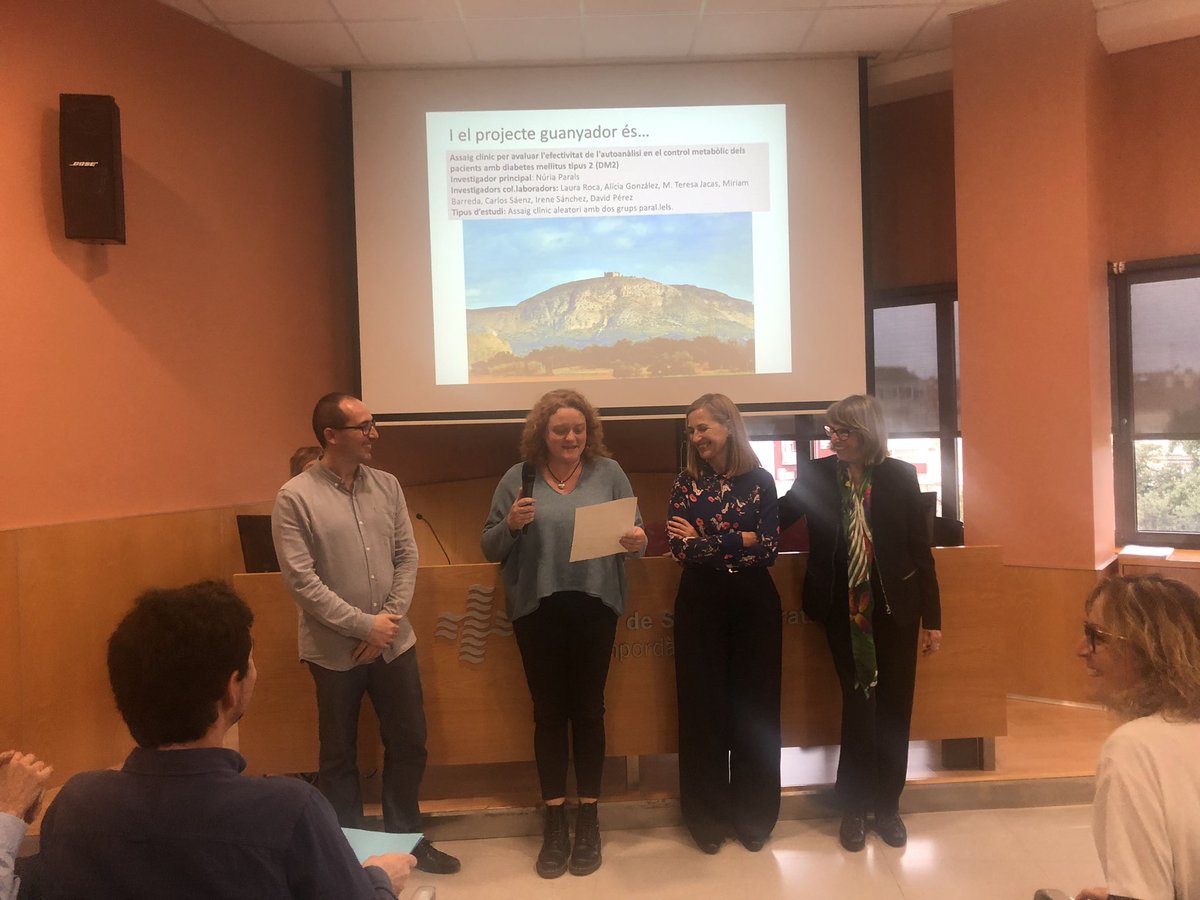 _ssibe's tweet photo. De tots els projectes presentats, la #becaJoanPrat, dotada amb 1500 euros, s’ha atorgat a Núria Parals, metgessa de l’ABS #TorroelladeMontgrí. Enhorabona Núria! #estilsdevida https://t.co/JZRcPhiAfj
