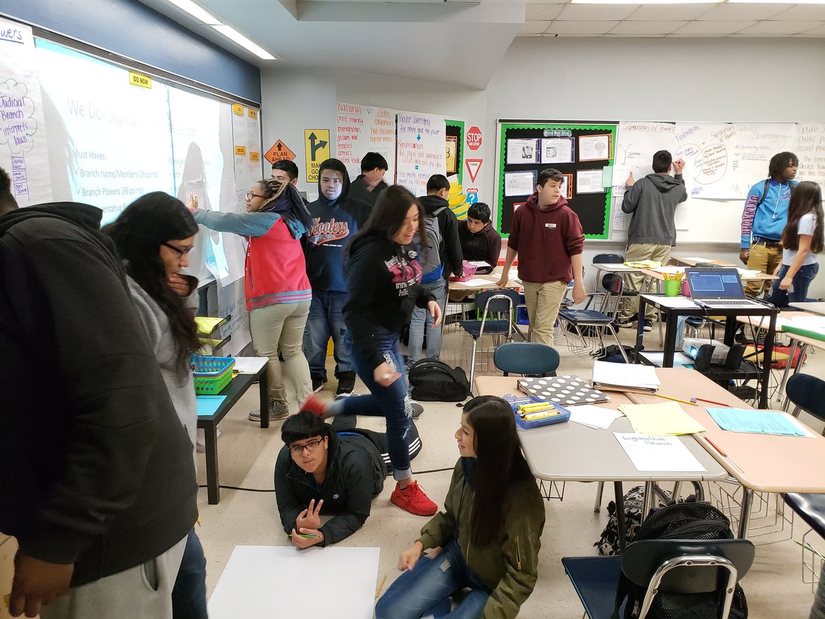 rylanderedu's tweet photo. And the chaos begins.... @WSHollandMS #collaborativeposters #separationofpowers https://t.co/MLmzfcy44q