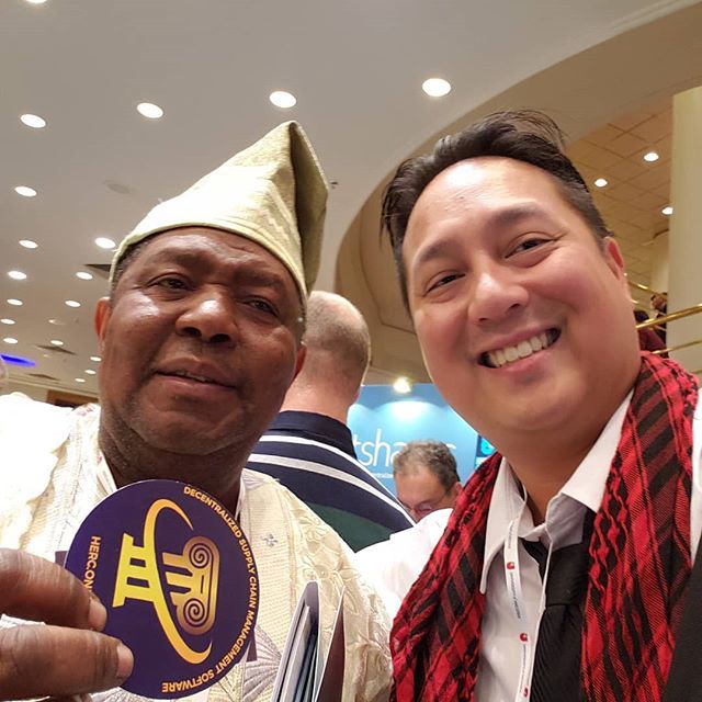mrijmaha's tweet photo. 😀My Man Frances 🦁from #Nigeria. Discussion how blockchain can help💶 people achieve🐒 income from the💓 different blockchains. #steem #appics #btc #herctoken. #eth https://t.co/re6cepxrS1 https://t.co/L6ljJHY8Yt