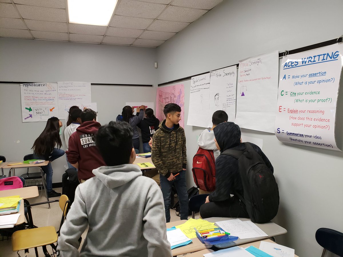 rylanderedu's tweet photo. And the chaos begins.... @WSHollandMS #collaborativeposters #separationofpowers https://t.co/MLmzfcy44q