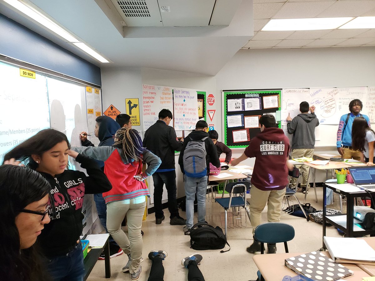 rylanderedu's tweet photo. And the chaos begins.... @WSHollandMS #collaborativeposters #separationofpowers https://t.co/MLmzfcy44q