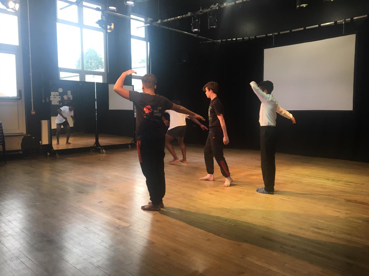 It is a delight to welcome @RichardAlstonDC to our school this morning. Well done to year 10 who have taken part in the first workshop of the day.