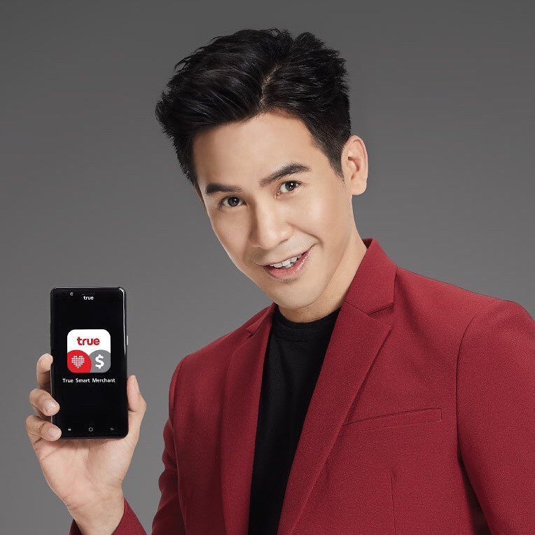 PzaapBelzaa's tweet photo. ขายเก่งงง แล้วจะไม่โดนตกได้ยังไงกานน ร้านไหน อยากขายดี โหลดแอป True Smart Merchant ผู้ช่วยร้านค้ายุคใหม่ ช่วยให้ขายดีร้านแตกเหมือนมีโป๊ปมาช่วยนะครับ
#ขายดีร้านแตก #โหลดโป๊ปขายดีปั๊บ #TrueSmartMerchant #TruePointandPay
Cr. #popezaap
#โป๊ปธนวรรธน์ #โป๊ปเบล่า https://t.co/EcPT5VWor4