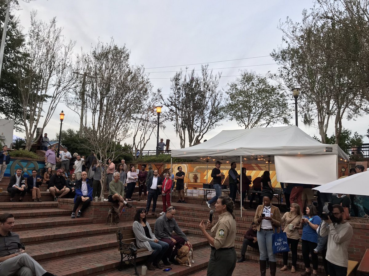 DoGoodColumbia's tweet photo. Did you make it to our 1-year celebration on October 23? @BierkellerCola will be continuing riverfront beer gardens through December! https://t.co/ALRnbjyUM2