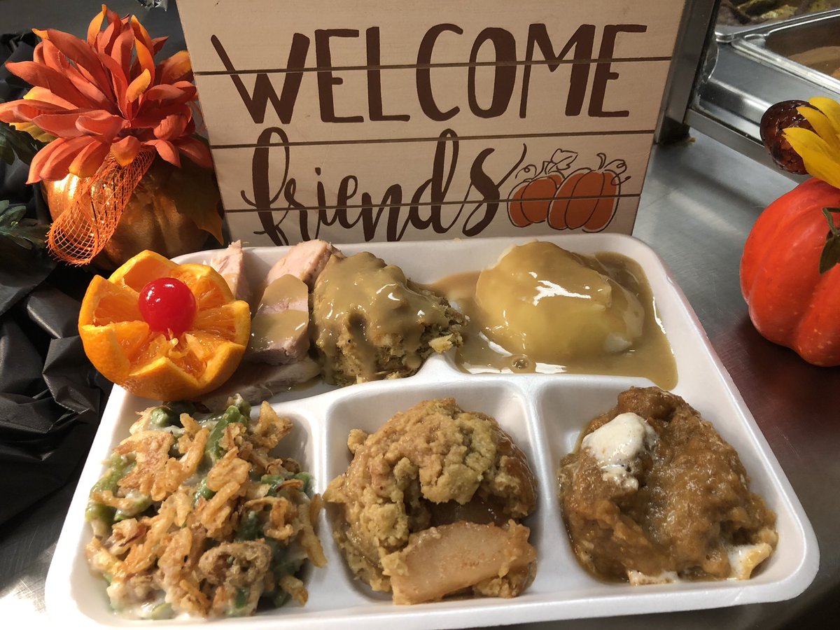 _pamharney's tweet photo. Brentwood rocks Thanksgiving for the kids https://t.co/v6MHBDgsRP
