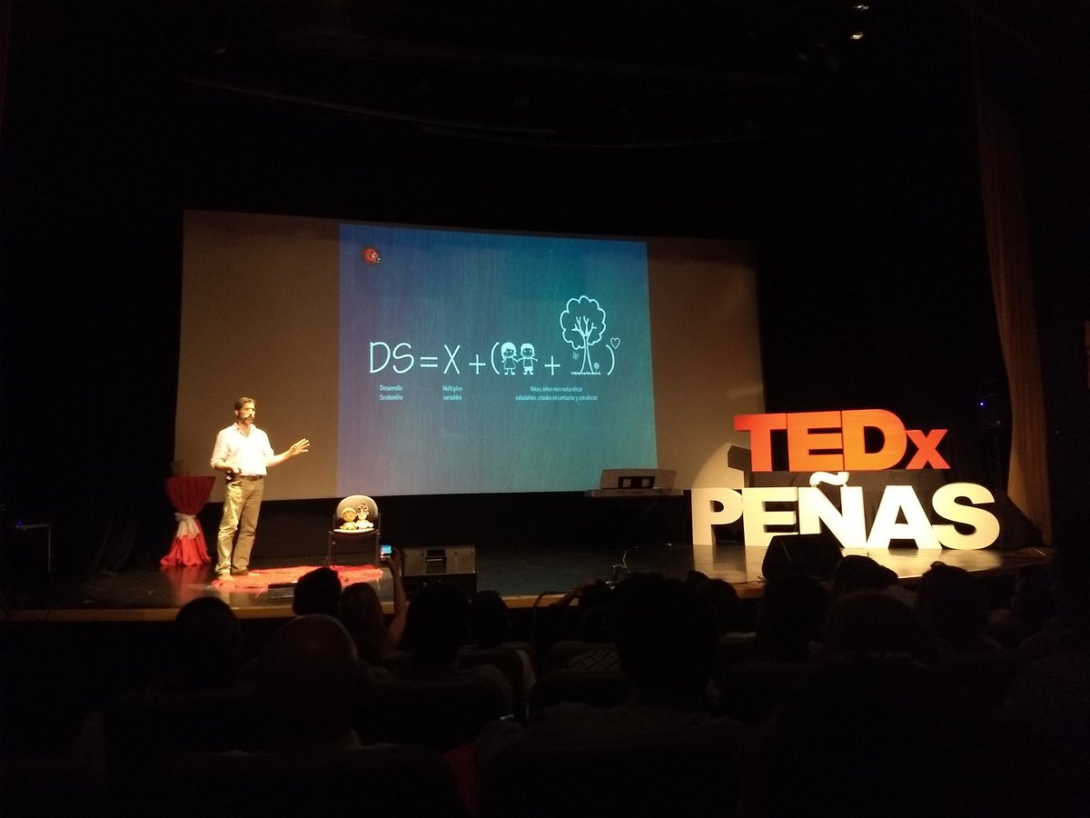 sarahjessi's tweet photo. Qué es el desarrollo sostenible? #PowerOfIdeas #TEDxPeñas #Guayaquil #Ecuador https://t.co/Az2l2q0HWk