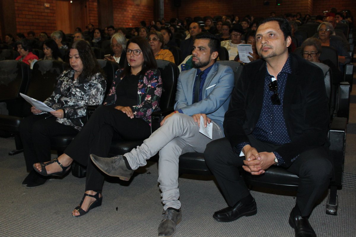 UAtacama's tweet photo. [AHORA] Con destacados expositores #UDA realiza VI Seminario "Una Mirada Actualizada del #Alzeimer" El #envejecimiento y otras enfermedades #Neurodegenerativas en el Salón José Joaquín Vallejos, organizado por Departamento de Química y Biología #Facsal y #Facmed #AdultoMejor https://t.co/IHnFqemgT5