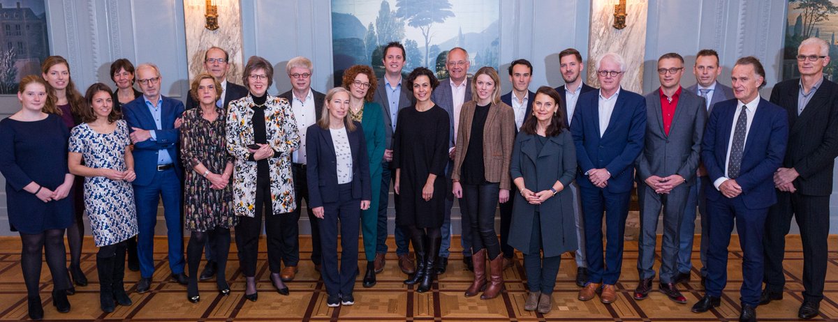 Politiek ontbijt: Werkbehoud bij kanker. In gesprek met Kamerleden #CDA ,#D66, #GroenLinks, #MinVWS, #MinisterieSZW. Bekijk presentaties:bit.ly/2FpV05U en position paper: bit.ly/2FxQNgC