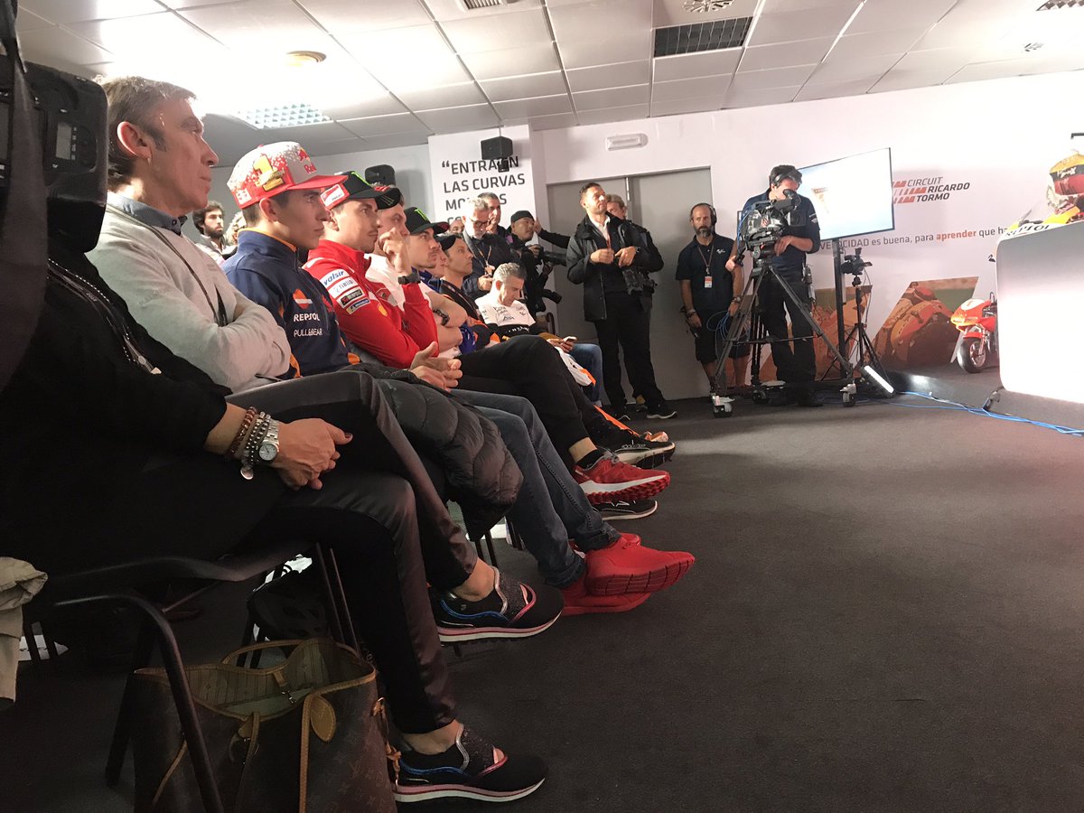 HRC_MotoGP's tweet photo. .@MotoGP Legend @26_DaniPedrosa 👏 https://t.co/AjH3LNrSdI