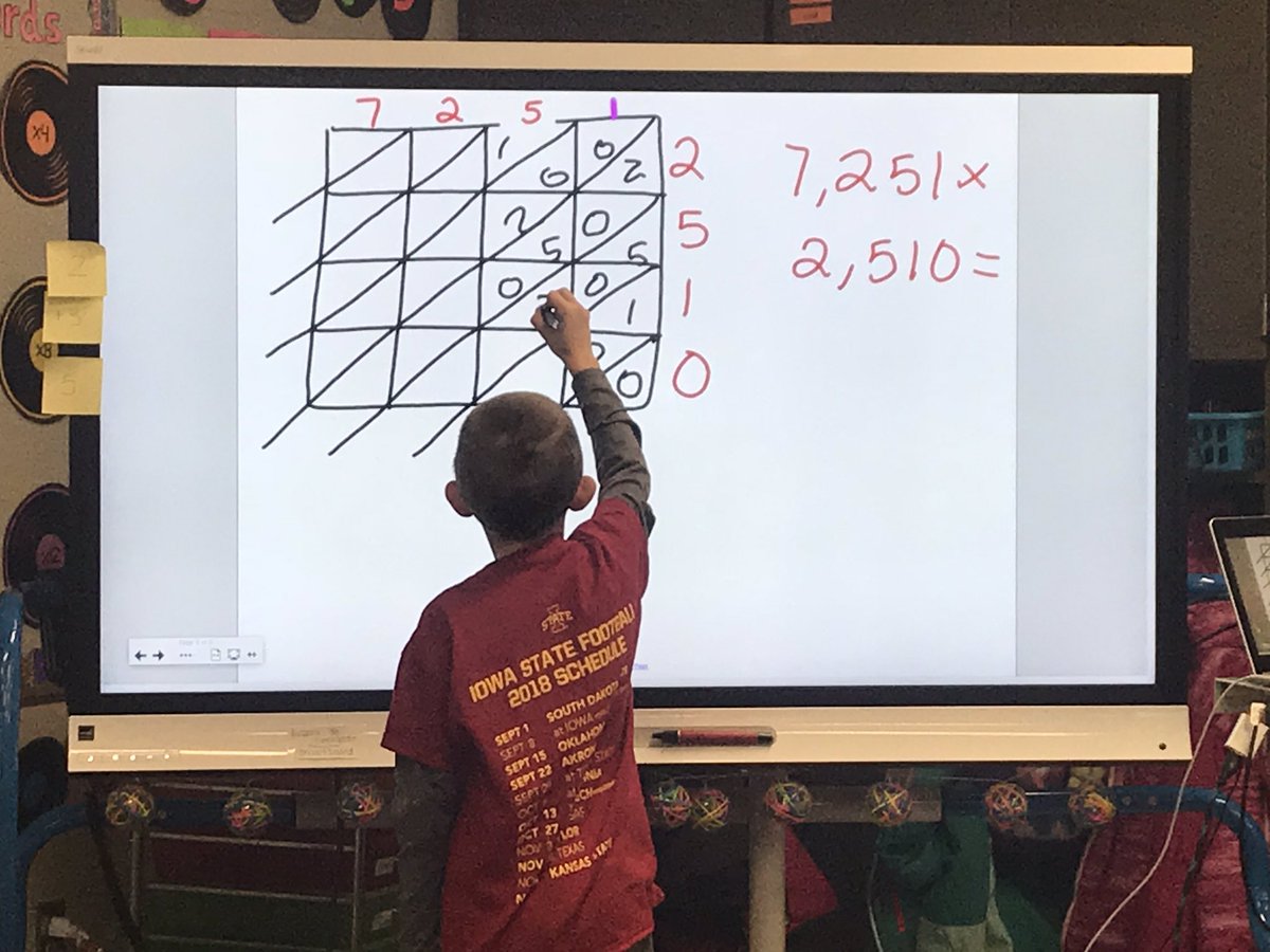 FonkensClass's tweet photo. I asked the kids what they wanted to do for math after we finished our unit test and they wanted to learn multi-digit multiplication before thanksgiving break. They are doing awesome with it! #egelem https://t.co/dhzFLUjT6s