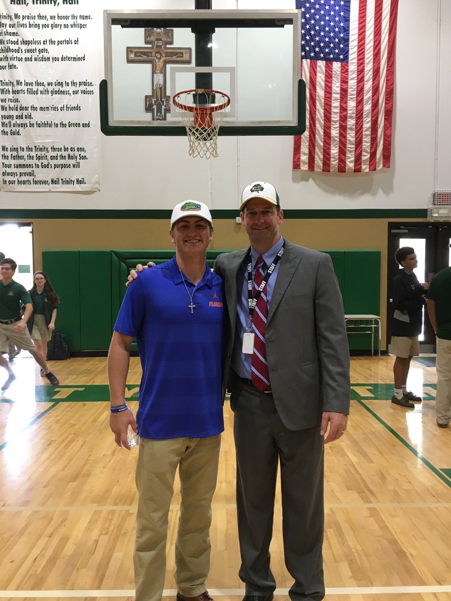 TCCelticsBasebl's tweet photo. Huge day yesterday for TC Baseball on signing day. I am very proud of all of these guys. I am thankful that I am blessed with the opportunity to be your coach. 
❤️ Coach Bond
#GoFalcons
#GoNoles
#GoGatorsX2 https://t.co/vGD8xUNr26
