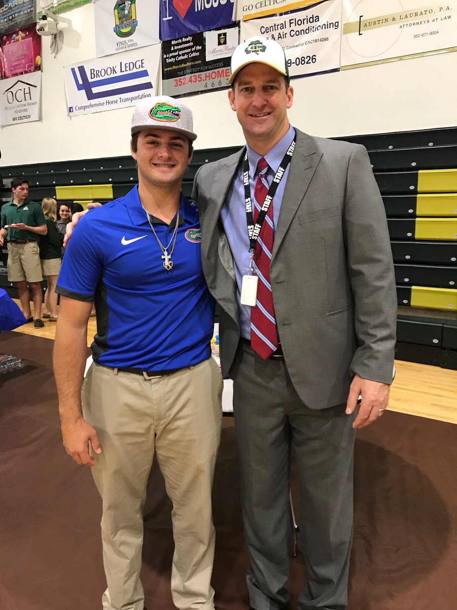 TCCelticsBasebl's tweet photo. Huge day yesterday for TC Baseball on signing day. I am very proud of all of these guys. I am thankful that I am blessed with the opportunity to be your coach. 
❤️ Coach Bond
#GoFalcons
#GoNoles
#GoGatorsX2 https://t.co/vGD8xUNr26