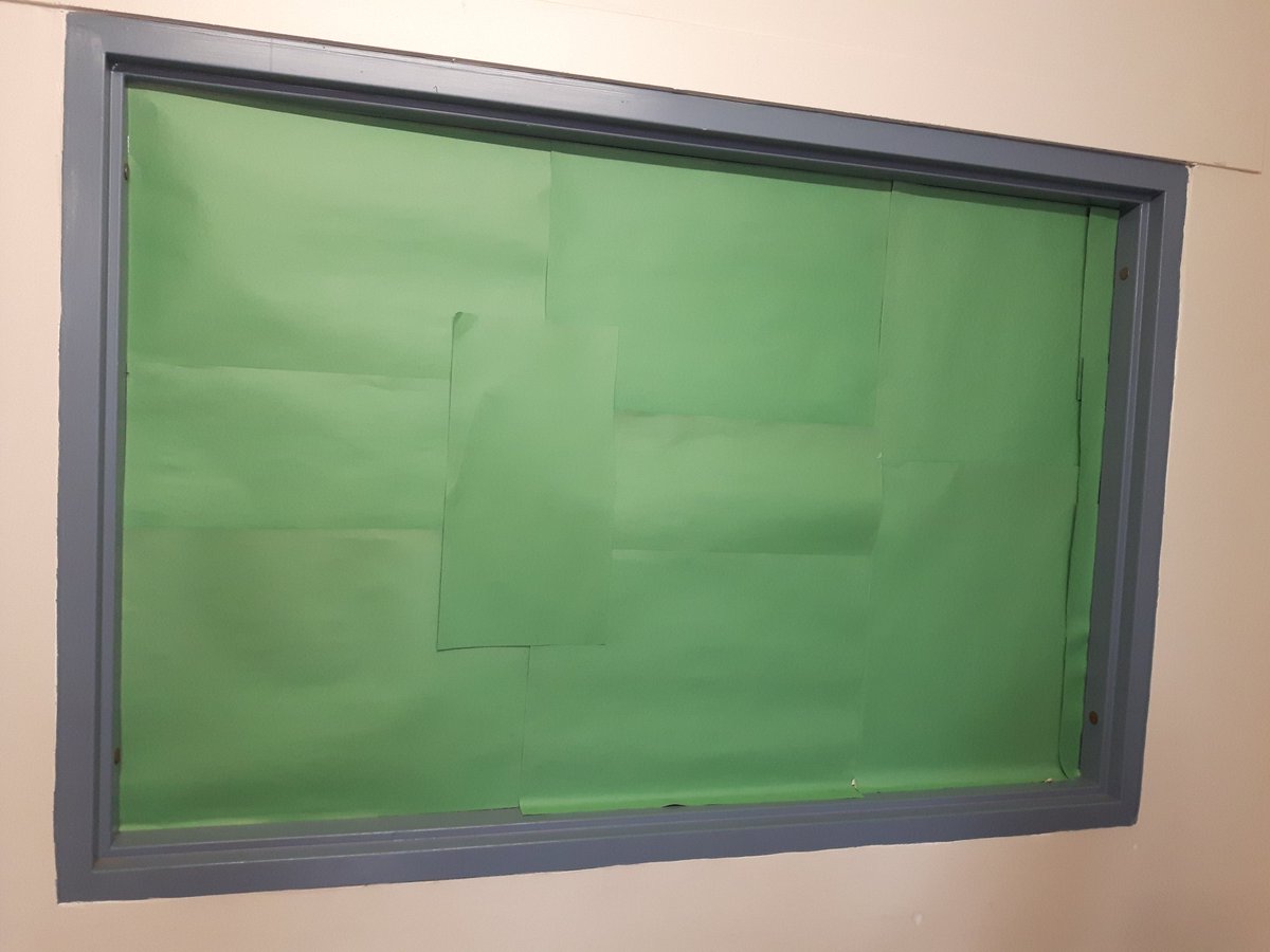EnrBrant's tweet photo. Grade 6 Documentary filming day with green screens! @CentennialGw @GEDSB @The_Miss_Cooke https://t.co/5TGNVdUCkd