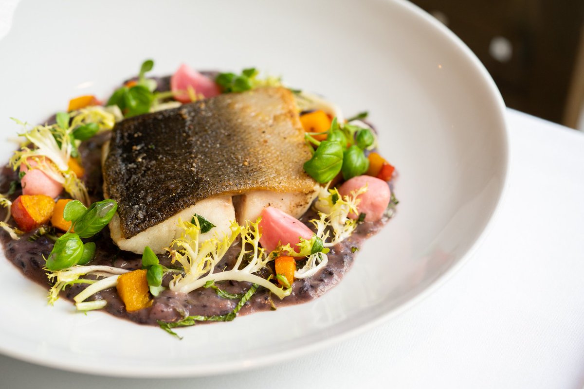 ATTENTION SEAFOODIES‼️ New holiday menu now available: bit.ly/SGMenus