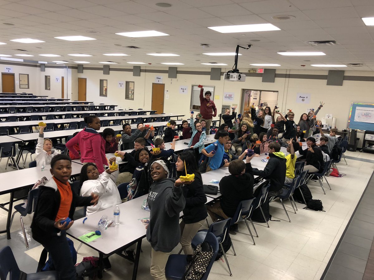 AshMc28's tweet photo. Kinesthetic Writing Process! How is a writer like a sculptor? Why is the writing process SO important? #engagingexperience #letthembelittle #funinELA @CrandallMiddle @OfficialCISD @lead4ward https://t.co/q3wtaZbpkZ