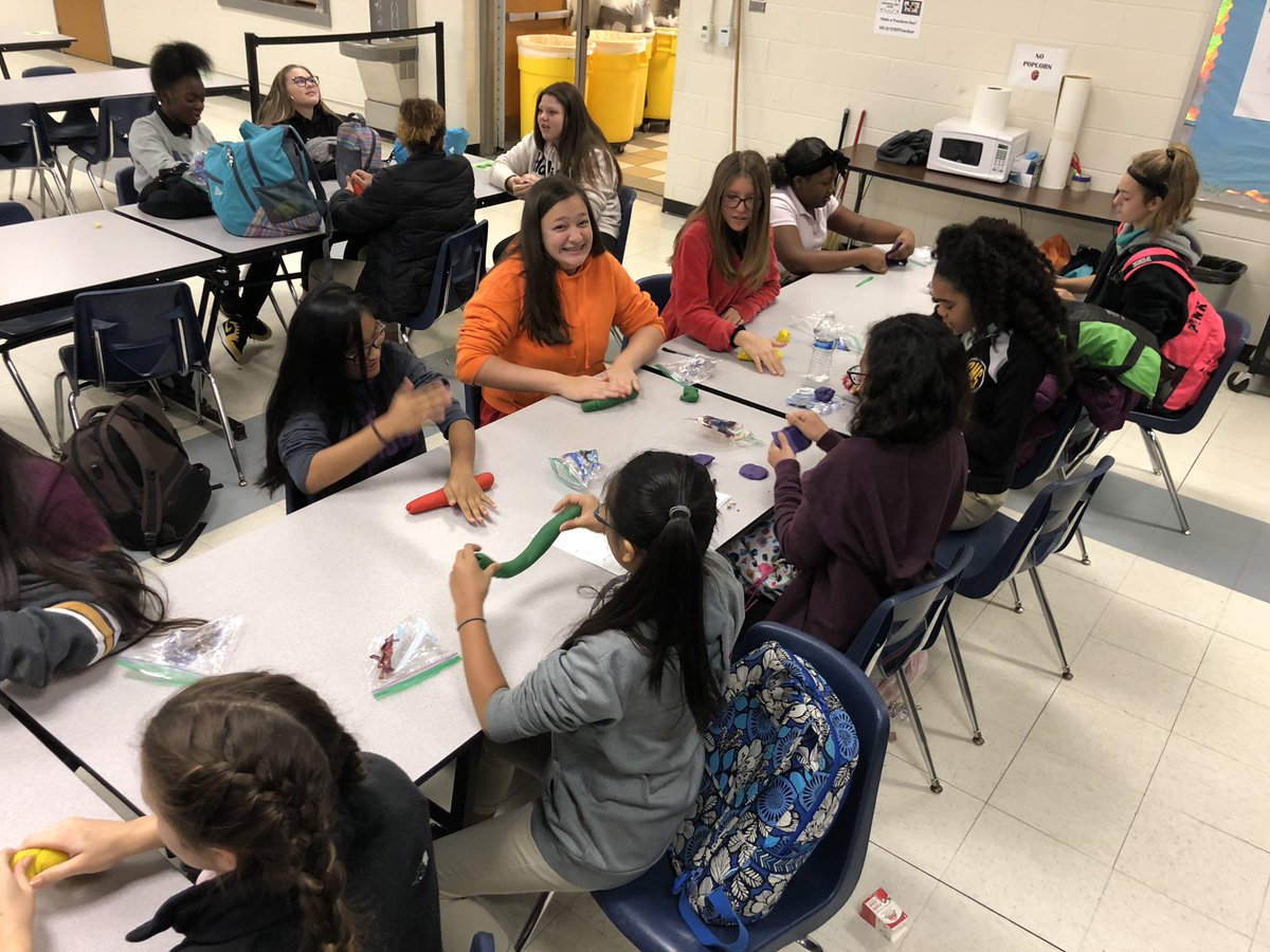 AshMc28's tweet photo. Kinesthetic Writing Process! How is a writer like a sculptor? Why is the writing process SO important? #engagingexperience #letthembelittle #funinELA @CrandallMiddle @OfficialCISD @lead4ward https://t.co/q3wtaZbpkZ