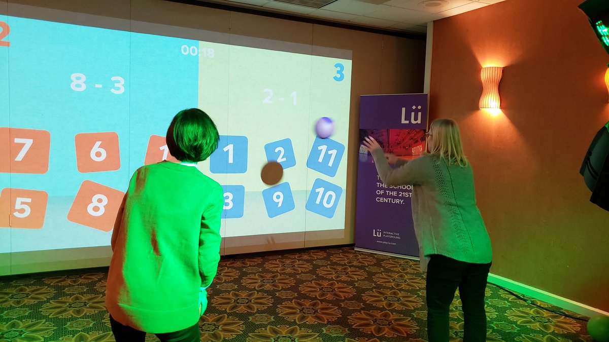 tjkatzer's tweet photo. @andreasumy and @koehnkfisher having fun with interactive technology. #lpsleads https://t.co/IeQqNOmZRe