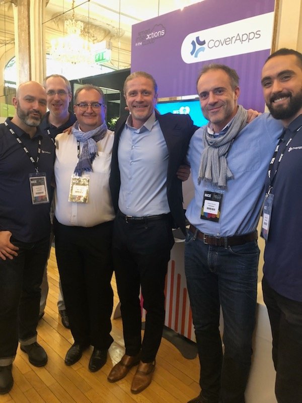 OlivierPapaure's tweet photo. L'équipe CoverApps va doit au but avec Emmanuel Petit lors d'Interactions Paris 2018 ! #NICEi18Paris https://t.co/hb7LYOLNpe