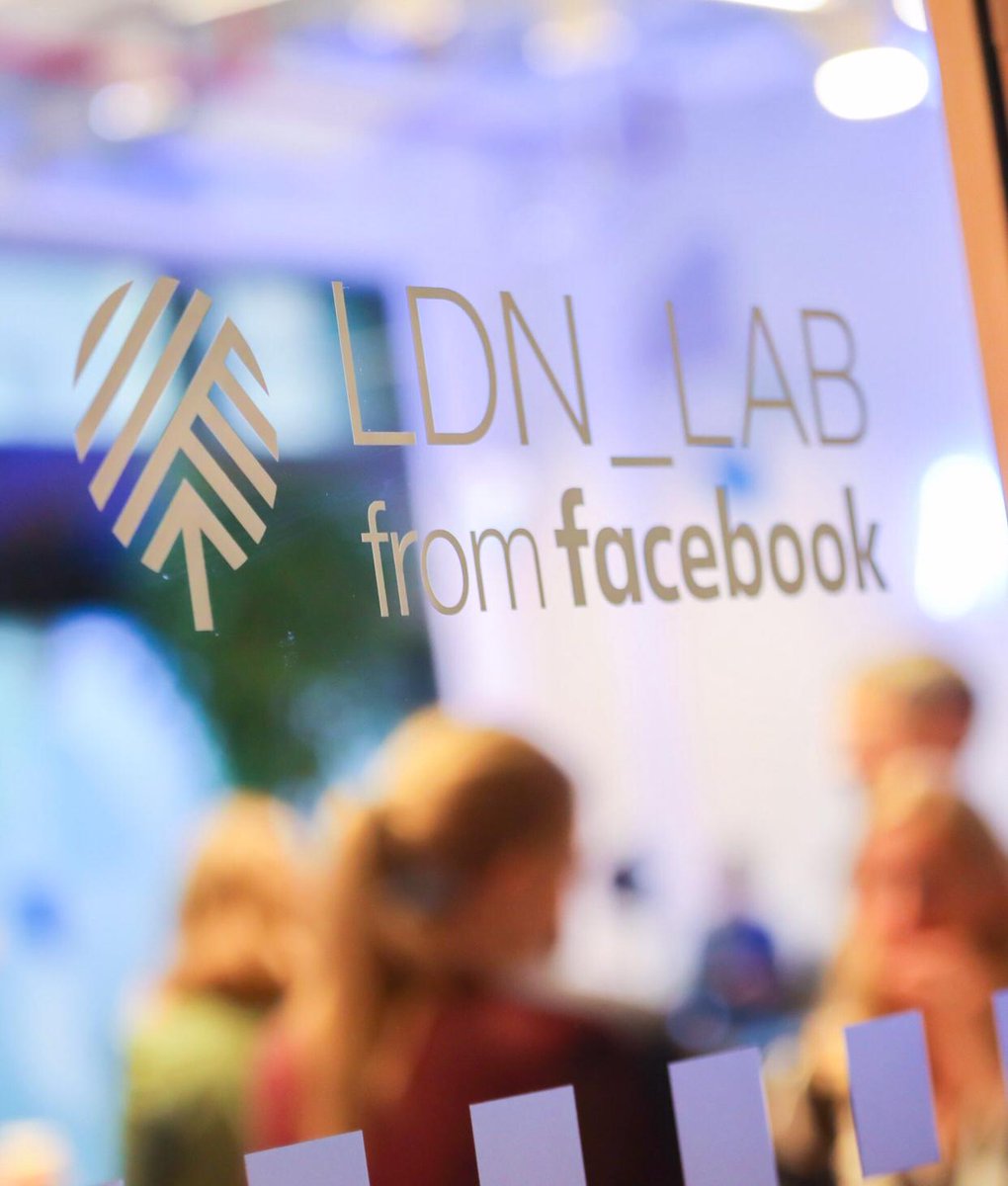 Hello Lamp Post tweet media