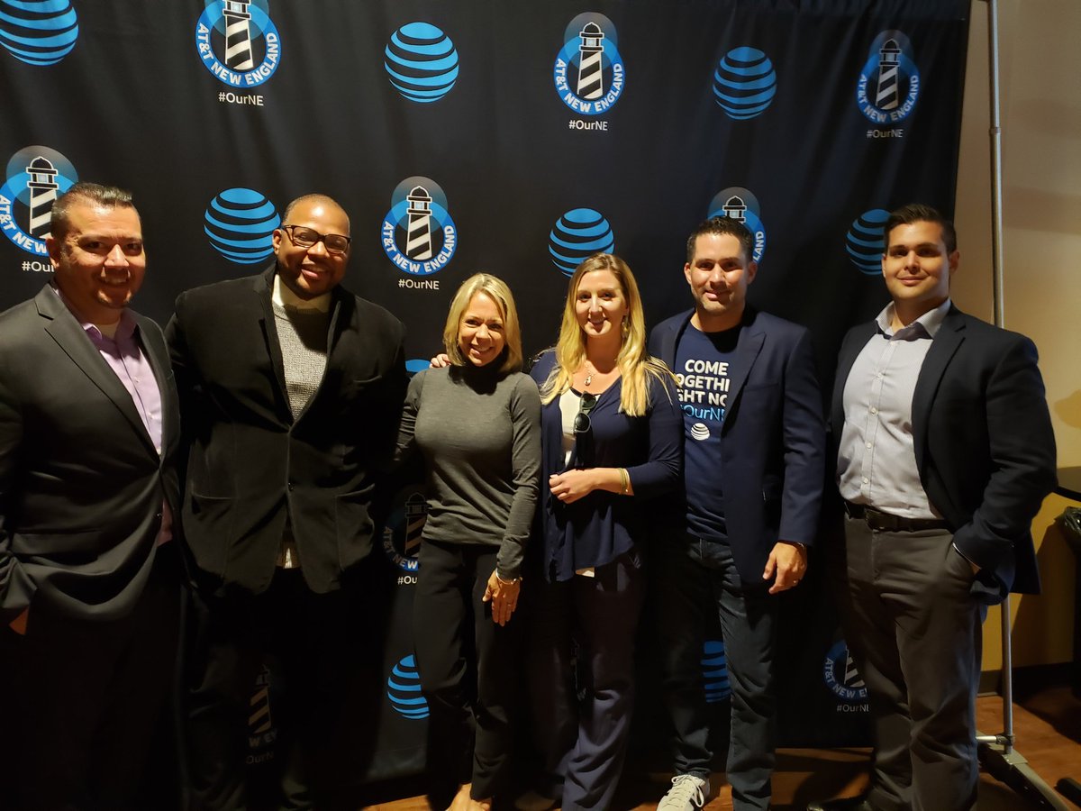 Had a great time at our VPGM awards yesterday with the team! <a href="/dawnmarcaccio/">Dawn Marcaccio</a> <a href="/MissSPants/">MissSassyPants</a> <a href="/samlavigne_att/">samlavigneatt</a> <a href="/WilliamGStovall/">William Stovall</a> #OurNE #ComeTogether