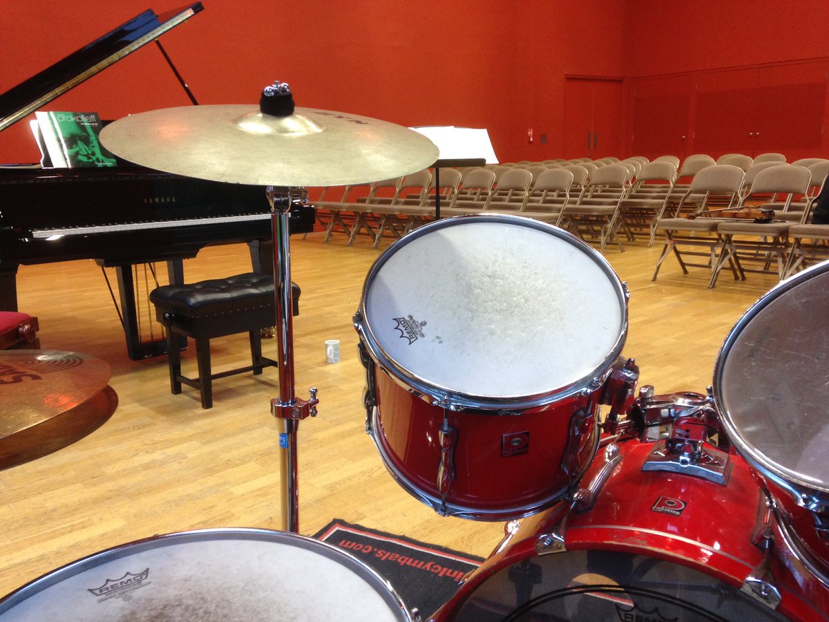 Loving today's venue! 😁😍 although rehearsing's not entirely going to plan... Probably playing Schubert Dunhill Prokofiev &amp; Faure with <a href="/45thompson/">Robert Thompson</a> for #BedfordMusicClub <a href="/bedfordmusic/">BSMusic</a> <a href="/BedfordSchool/">Bedford School</a> tonight - and possibly some <a href="/Coldplay/">Coldplay</a>.... 😬😂