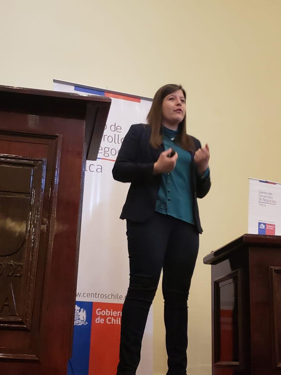 cet_thinkagro's tweet photo. [#Ahora] Gerenta de #ThinkAgro @c_urzua_b expone en Seminario #CyberPyme en #Utalca, evento realizado en el contexto de la #SemanaDeLaPyme, y que fue organizado pro SercotecMaule y CDN de Talca. 

#CentroExtensionismo #Corfo #ThinkAgroContigo #UTalca https://t.co/5K78wz2G74