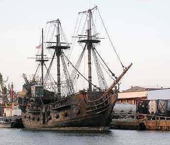 DavidKBryant's tweet photo. 5-STAR REVIEW
Did you ever read "Treasure Island" by Robert Louis Stevenson? This new book by David K. Bryant sets the stage for the earlier classic. It gives a very believable "backstory" with never a dull moment. https://t.co/5fJYs9xM4J