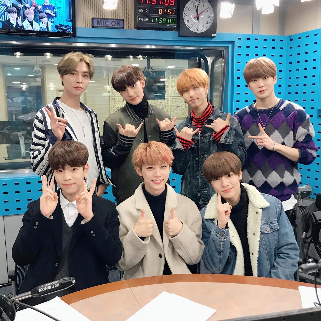 daddyoungho's tweet photo. 181115 엔나나 IG update with #Strw
https://t.co/JEvEam8Vf3 https://t.co/GeAPRXe0Dk