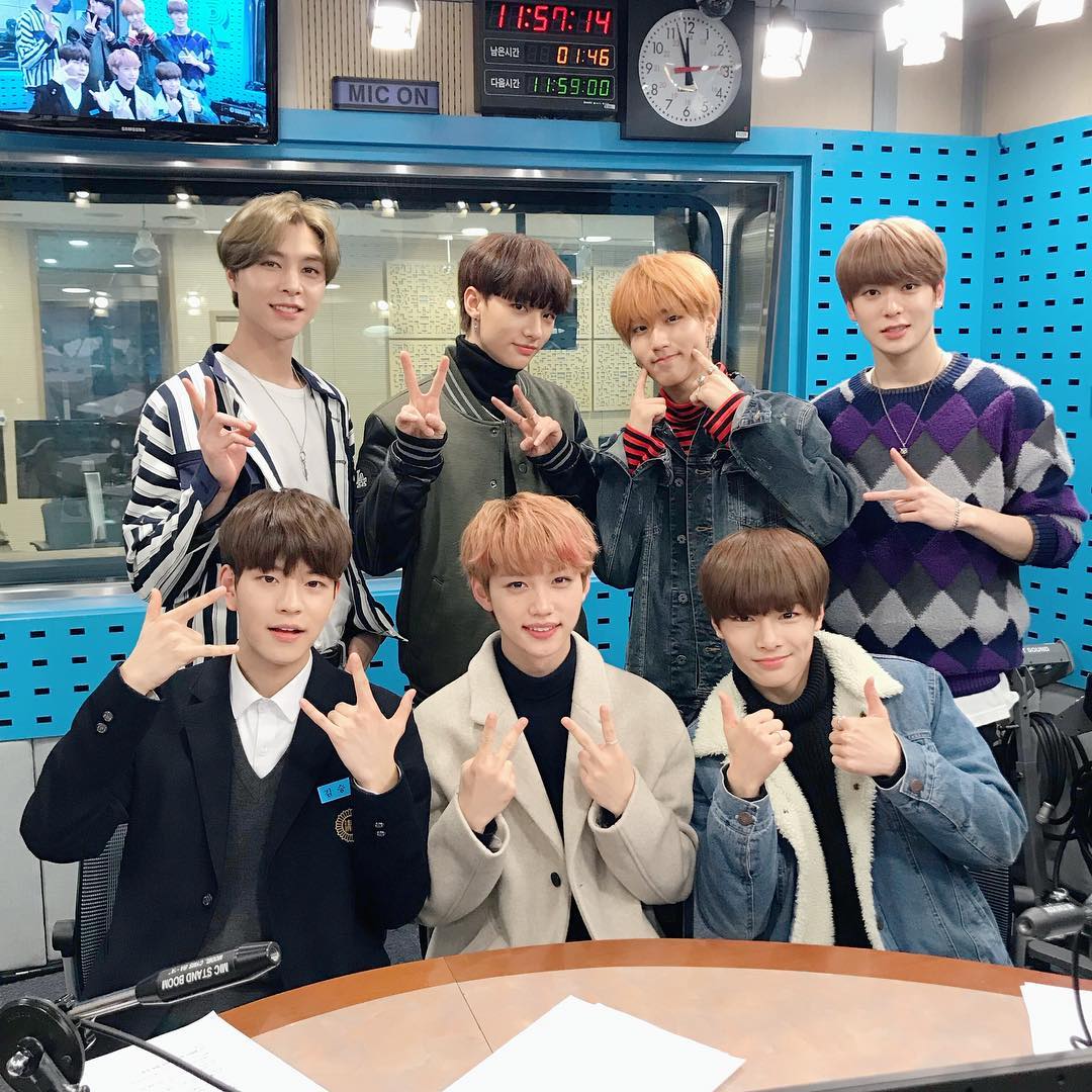 daddyoungho's tweet photo. 181115 엔나나 IG update with #Strw
https://t.co/JEvEam8Vf3 https://t.co/GeAPRXe0Dk