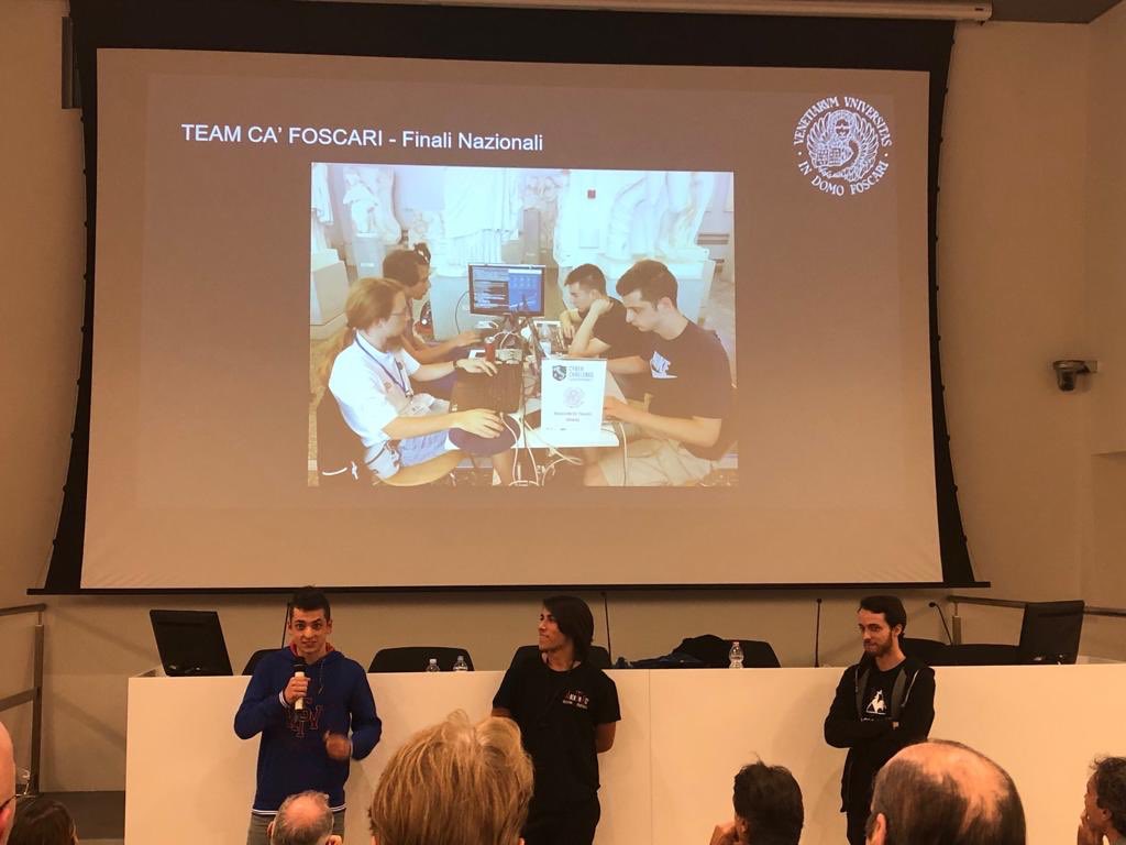 yarixsocial's tweet photo. #Cyberchallenge.it 2018, le menti più brillanti al servizio della sicurezza. Ne parla Lorenzo Veronese, studente di @CaFoscari, insieme ai giovanissimi Antonio Groza e Simone Brunello a #VarEvolution
@VarGroup https://t.co/qJW8C7Ub9q