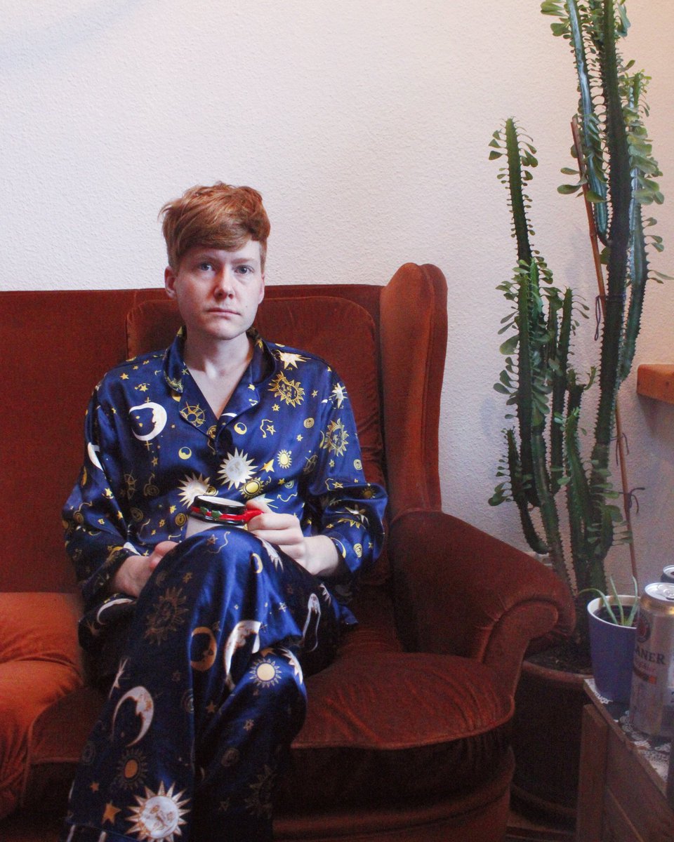 Put on your favourite pyjamas and listen to our newest single 'I Just Wanna Talk' on Spotify ♡

open.spotify.com/album/0SfNzqnp…