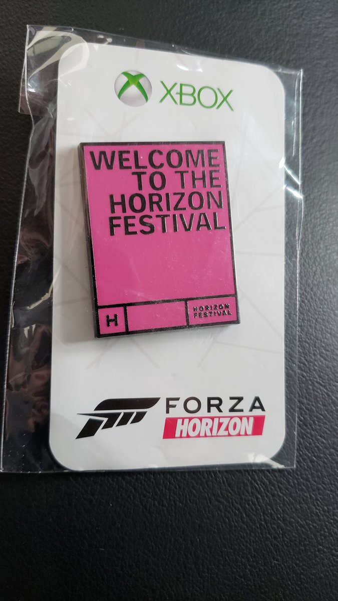 ItsTheYoshi's tweet photo. So happy to have my first Forza Horizon Pin. Now all I need is all the other Forza Pins, the Forza Horizon clothes and I will be all set, too bad I live in Canada and can't get most of them. @Xbox @ForzaMotorsport

#XboxPins https://t.co/1CV3x4bvQR