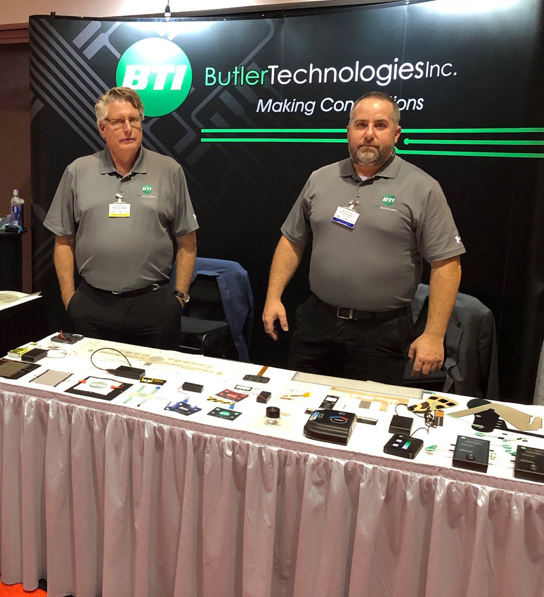 Butler_Tech's tweet photo. We are at the IDTechEX.  We'll be demonstrating the latest in Printed Electronics &amp;  also showing the Mulit-Tech Commuter Jacket with printed heater and no-slip hand grips.  Visit us in Booth A27. #Technology #PrintedHeaters #Wearables #WearableTech #UserInterface #CapTouch https://t.co/k8Cc53h1qZ