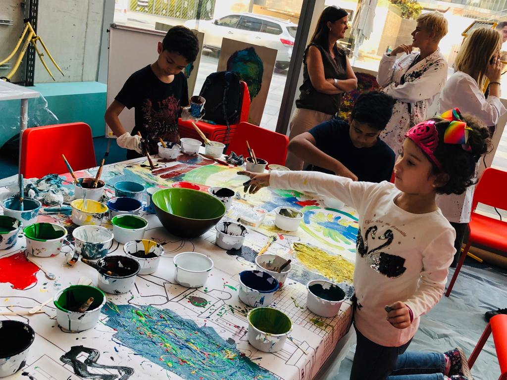 SFGrasso's tweet photo. In Dubai today, thanks to the collaboration with our partner @MasPaints, where we are showing our product in the MAS Colour LAB!
Have fun exploring MasPaints colour mixing and shapes!!! https://t.co/69lsWSAkwI
