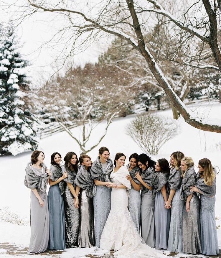 CreationsVelvet's tweet photo. Was an absolute dream planning this lovely ladies wedding in Banff, can’t wait for this years snowy weddings🤗❄️☃️💍 #wedding #christmas #christmaswedding https://t.co/AVKqjgShJO