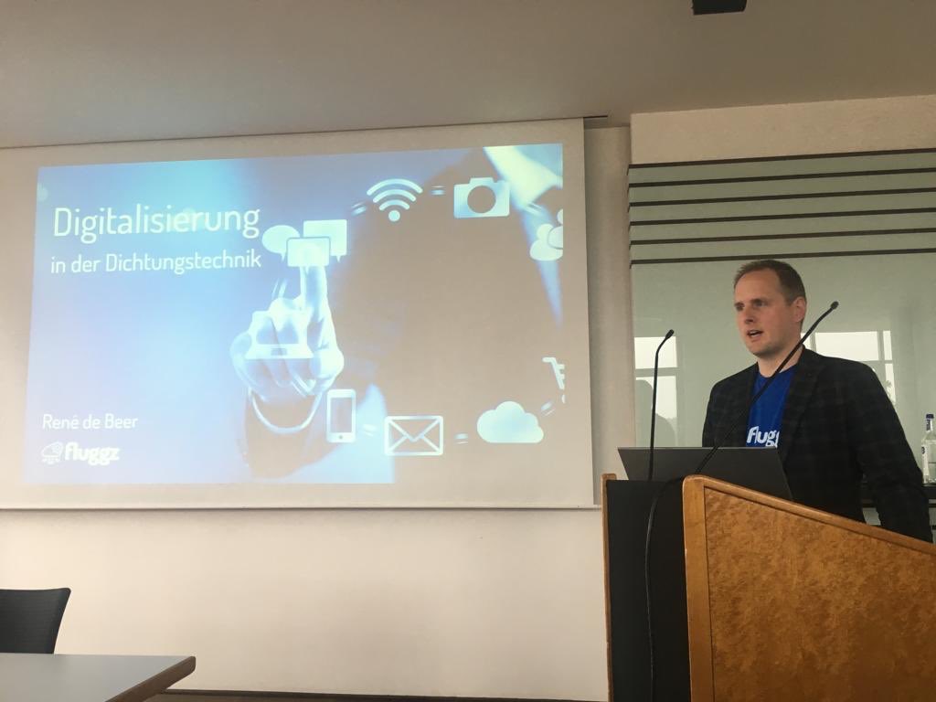 Presenting Fluggz to around 60 sealing specialists of the German associaton of industrial wholesalers (VTH-Verband) #VTH #Gaskets #Fluggz #Saas #Automation
