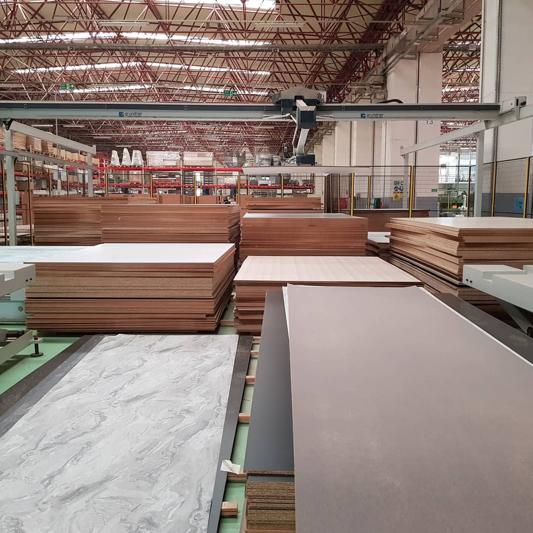 UKWoodMachinery's tweet photo. Board storage and automatic loading of not one but 2 through feed nesting machines. This system maximises the use of the floorspace, auto stacks and sorts boards ready for cutting. #aes #aescnc #boardstorage #cncnesting #cncrouters #ukwoodworkingmachinery #jcomeara #woodmachine https://t.co/ClM6lPrhTY