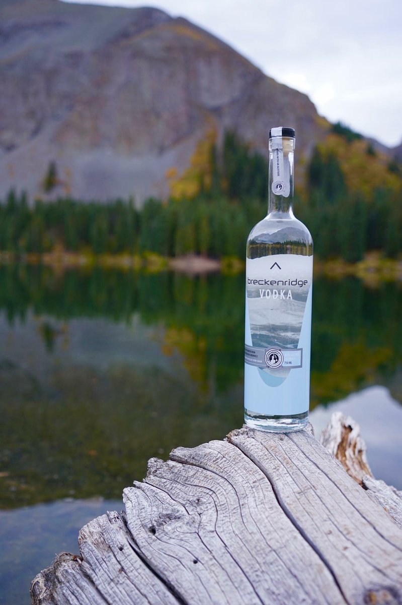 Fall and the mountains go hand in hand. Drink <a href="/breckdistillery/">Breckenridge Distillery</a> this crisp evening 🍂