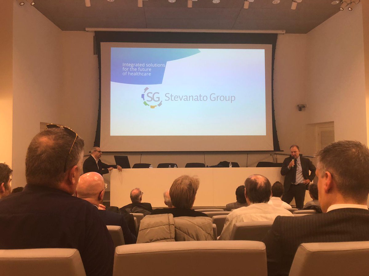VarGroup's tweet photo. Una #storia imprenditoriale d'innovazione a #VarEvolution. Sul palco della @CaFoscari Venezia - Campus Scientifico di #Mestre, la testimonianza di Nicola Gianese - IDigital Director di @StevanatoGroup https://t.co/DrbX6ezfSS