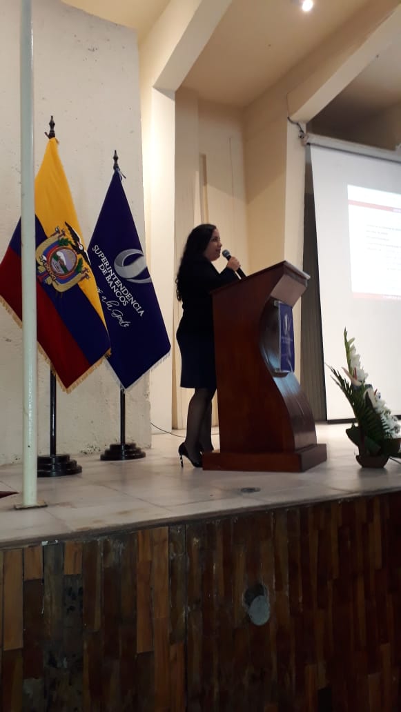 superbancosEC's tweet photo. Carola Mena, profesora investigadora de la Facultad de Ciencias Económicas y Administrativas de la Universidad Católica de Santiago de Guayaquil, disertó sobre el: Modelo de Medición de Alfabetización Financiera en Jóvenes en el III Simposio de Educación Financiera. #SBInforma https://t.co/8rXlLepMHM