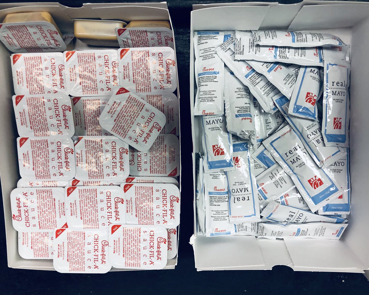 Nick__Morris's tweet photo. Special shoutout to @ChickfilA for their partnership with @FriendsFalcons!

Successful first night of selling @ChickfilA chicken sandwiches at our basketball games.

Next home games: Nov. 26th vs @OKWUeagles.
Women at 6pm, Men at 8pm
#ChickFilANight

#ComeFlyWithUs #FalconNation https://t.co/u3zzZgdGrU