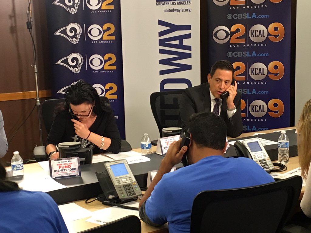 NewsJuan's tweet photo. That’s @PauleyP next to me. We took calls from viewers and people wanting to help SoCal fire victims. Pauley is always there to lend a hand. #CBSLAHelps @CBSLA https://t.co/64FD6Upz8q