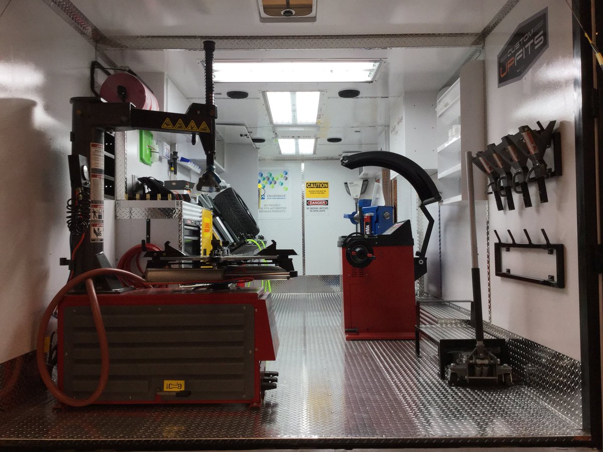 Get your Mobile Auto Recon ON!
Take your game to the next level. 
#mobilewheelrepair #mobilepaint #mobiletire #customupfits #mobileautorecon #webuildit
916-240-8512