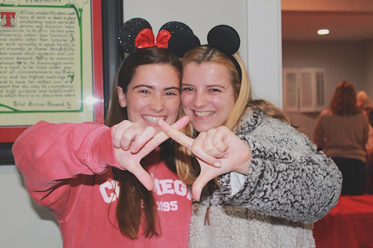 #ShareYourEars because we love <a href="/MakeAWish/">Make-A-Wish America</a> and <a href="/Disney/">Disney</a> !! Post a picture with Mickey ears on and Disney will donate $5 to Make-A-Wish!!!✨