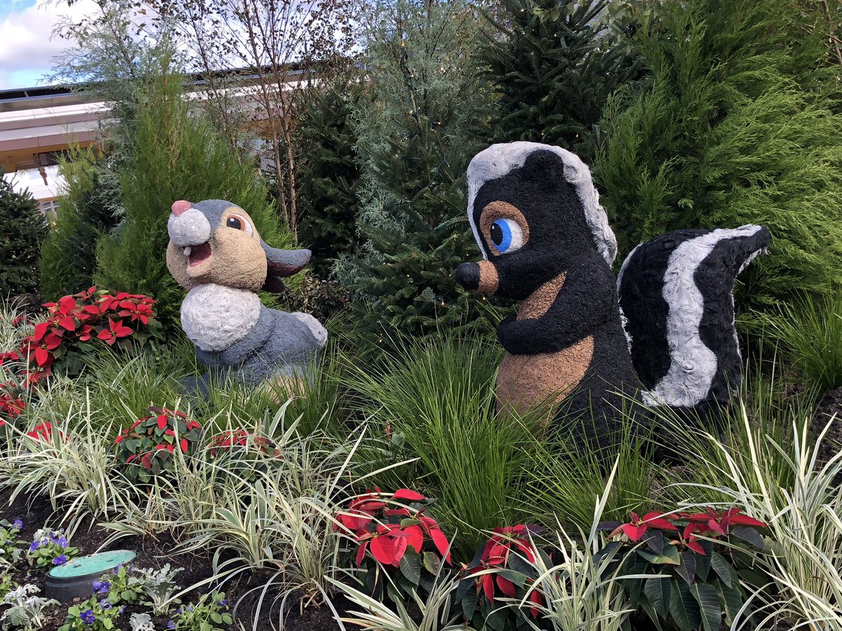 WDWNT's tweet photo. Festival of the Holidays topiaries are up at Epcot https://t.co/r4CRiwYA23