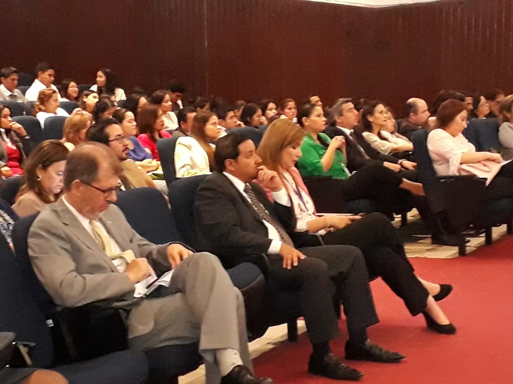 superbancosEC's tweet photo. La Superintendencia de Bancos considera importante, la participación activa de las entidades de educación superior en la educación financiera, por eso el III Simposio, contó con la participación de las universidades de Guayaquil y Católica de Santiago de Guayaquil. #SBInforma https://t.co/GDUQAiWDBi