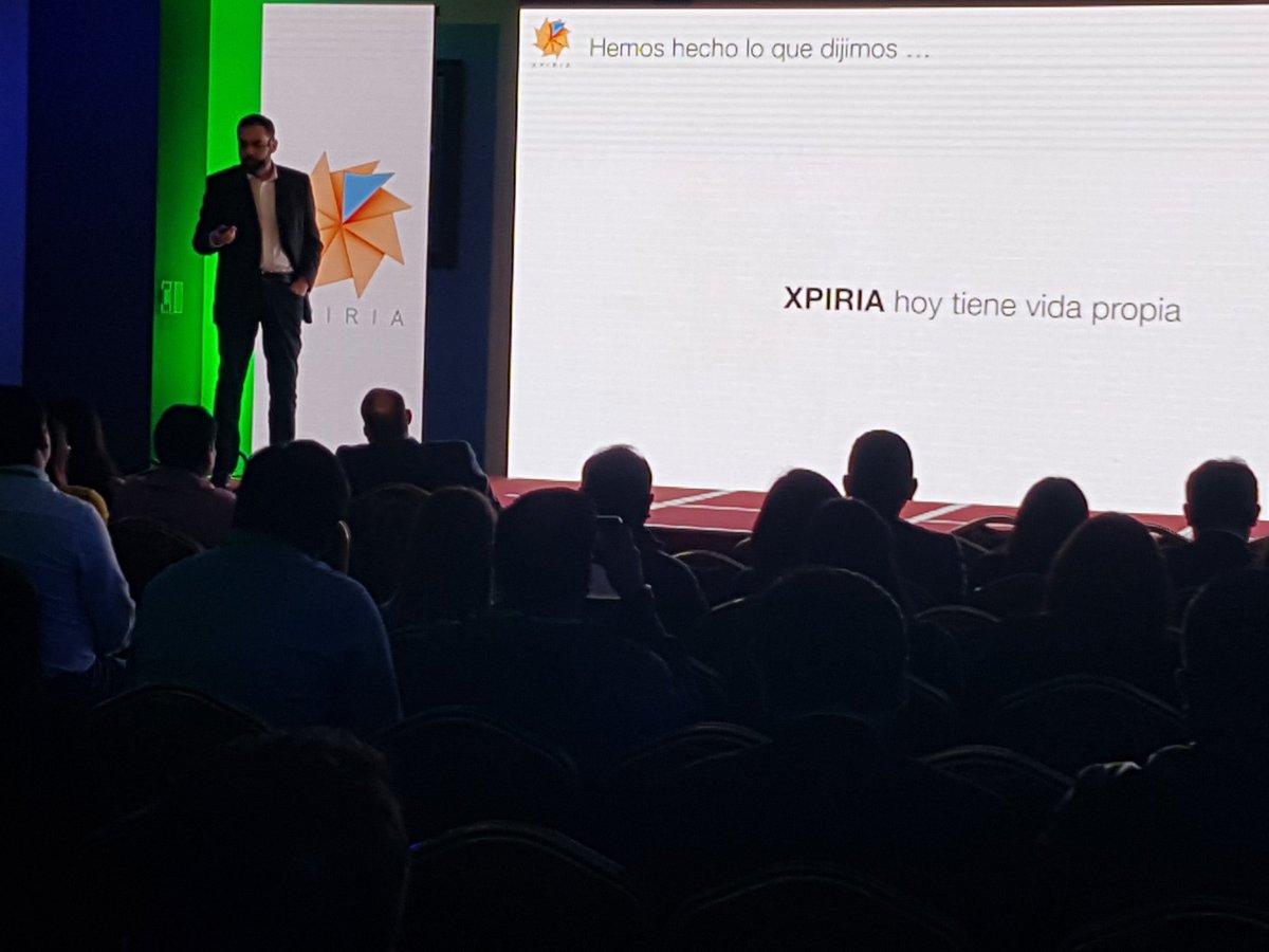 CCDAY_Peru's tweet photo. René González (Xpiria)con su enfoque: Apoyando la transformación hacia el cliente, en el #CXDAY  #transformacion #CX #Tecnologia https://t.co/jNejbiNiEE